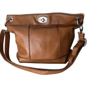 FOSSIL Vintage Leather Hunter TurnLock Crossbody Bag Cognac Brown Adjustable